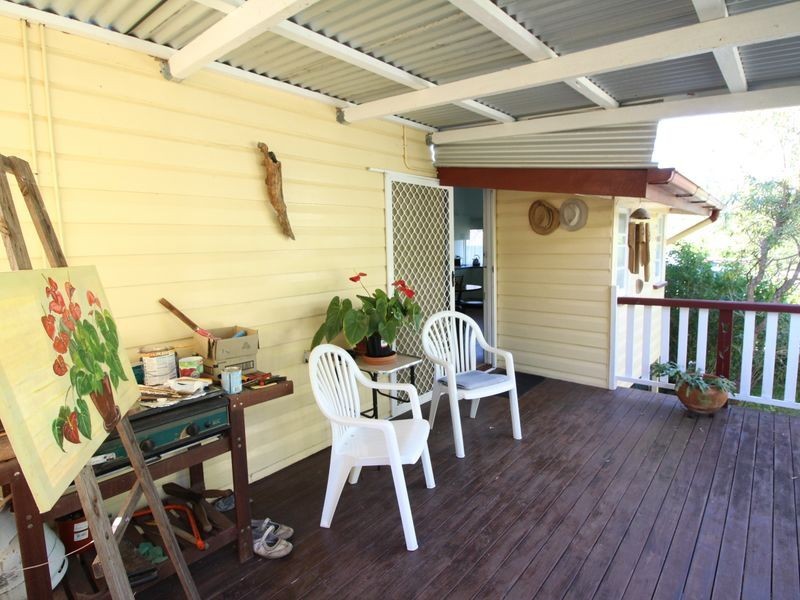 32 Elizabeth Street, Esk QLD 4312