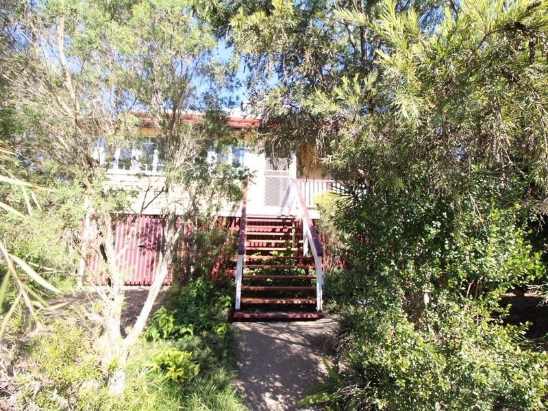 32 Elizabeth Street, Esk QLD 4312