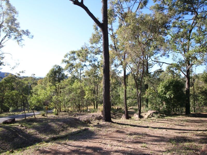 173 Highland Street, Esk QLD 4312