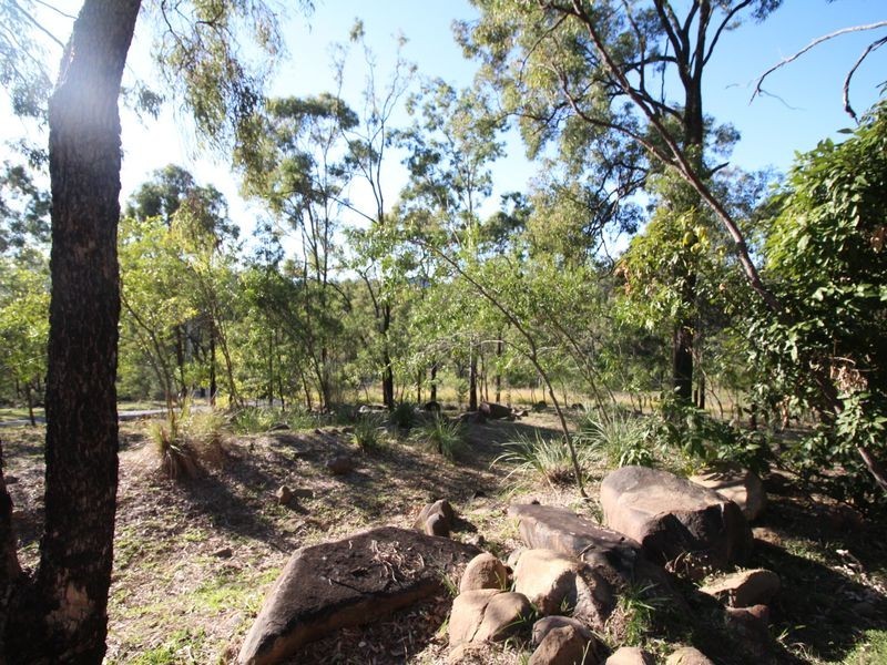 173 Highland Street, Esk QLD 4312