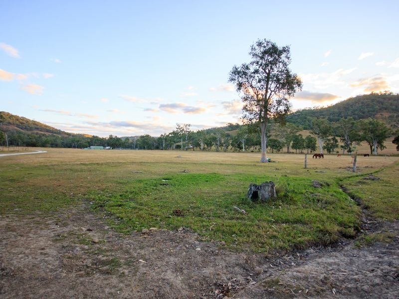 15 Rholmanns Road, Linville QLD 4306