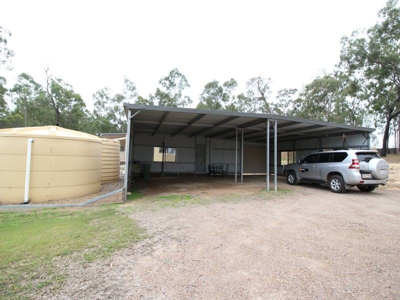 6 Balmoral Court, Mount Hallen QLD 4312