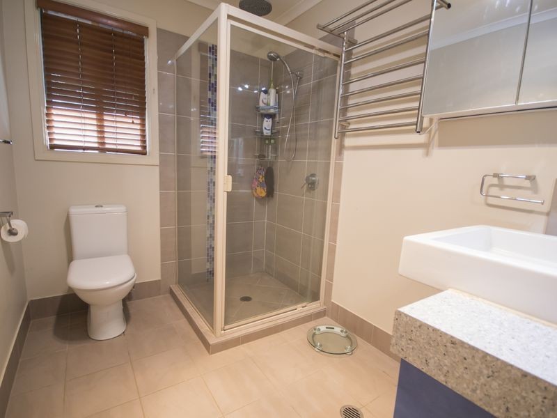 19 Middle Street, Esk QLD 4312