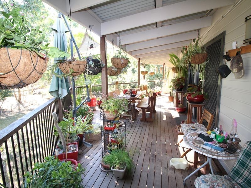 19 Middle Street, Esk QLD 4312