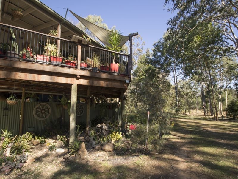 19 Middle Street, Esk QLD 4312