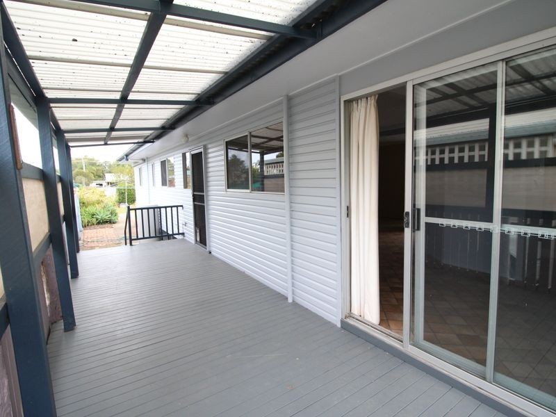 24 Russell Street, Esk QLD 4312