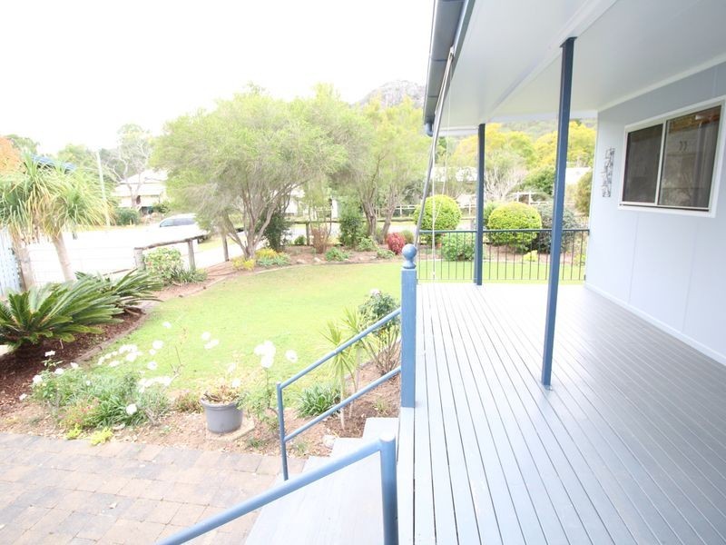 24 Russell Street, Esk QLD 4312