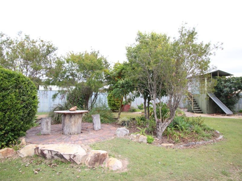 24 Russell Street, Esk QLD 4312