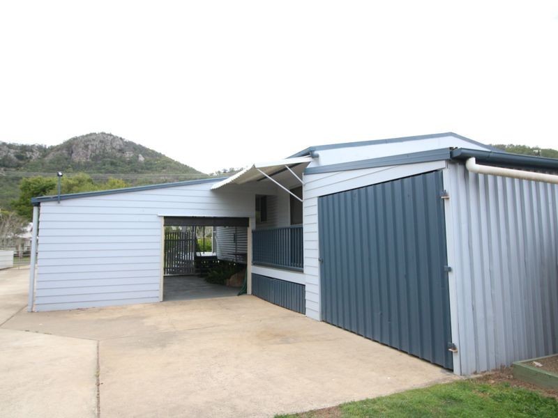 24 Russell Street, Esk QLD 4312