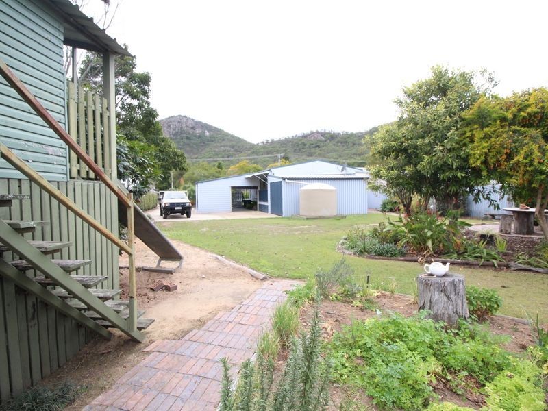 24 Russell Street, Esk QLD 4312