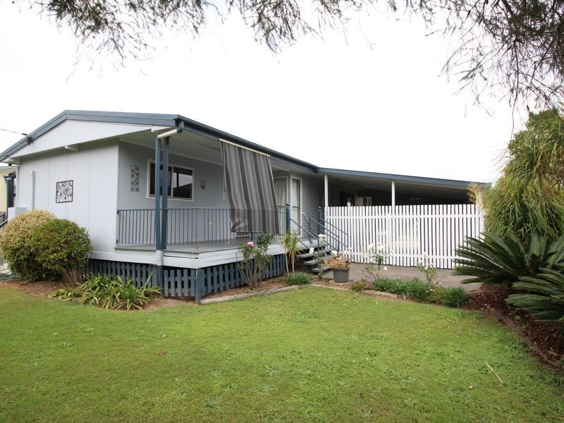24 Russell Street, Esk QLD 4312