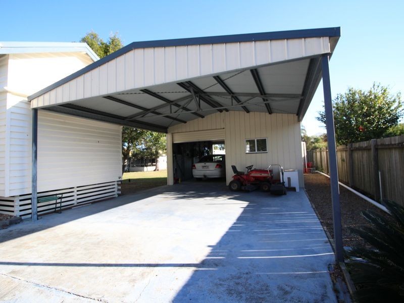 26 Russell Street, Esk QLD 4312