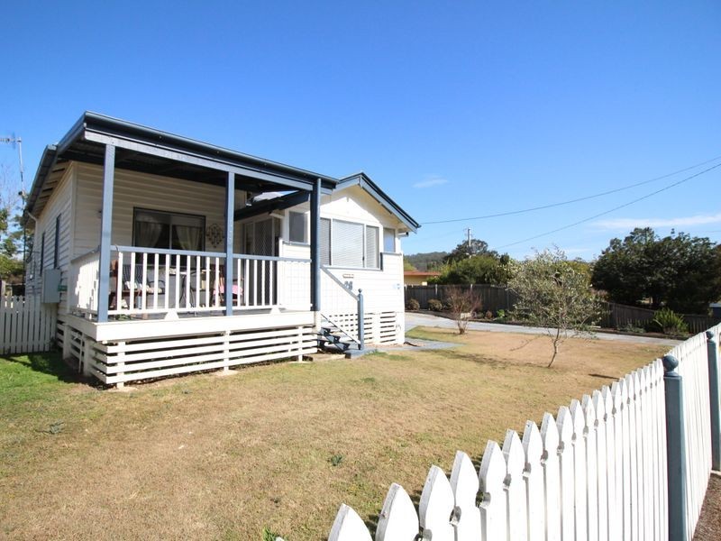 26 Russell Street, Esk QLD 4312