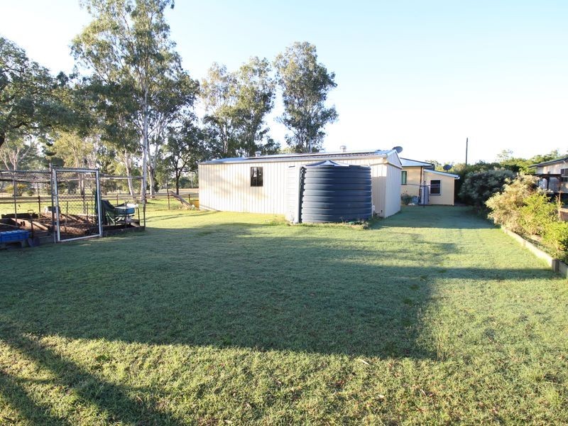 17 Mary Street, Toogoolawah QLD 4313