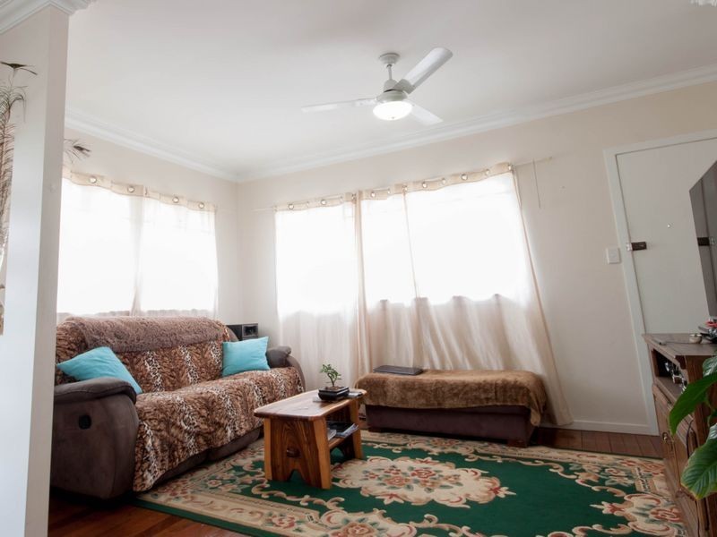 35 Cairnscroft Street, Toogoolawah QLD 4313