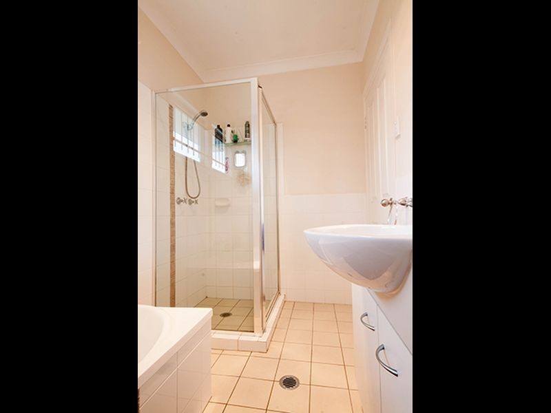 35 Cairnscroft Street, Toogoolawah QLD 4313