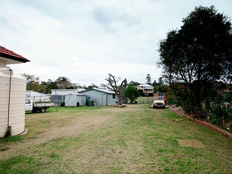 35 Cairnscroft Street, Toogoolawah QLD 4313