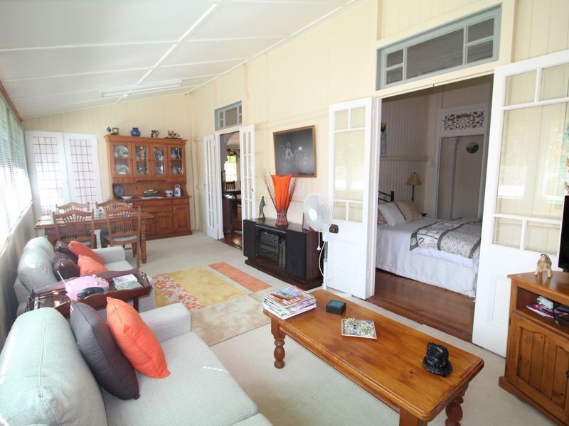 24 Barbour Street, Esk QLD 4312