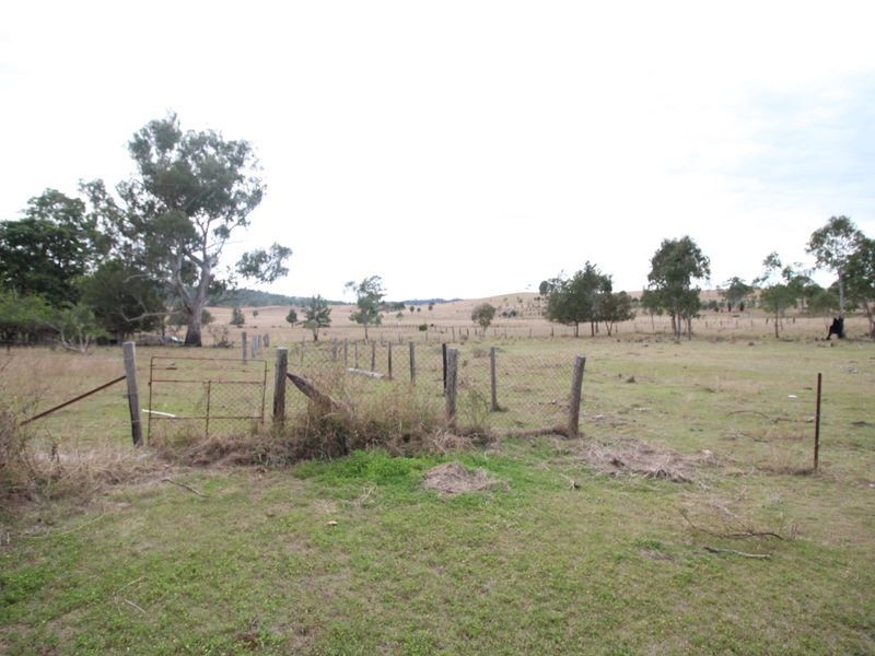 490 Esk Crowsnest Road, Biarra QLD 4313