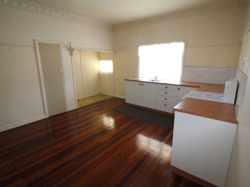 1 Pryde Street, Esk QLD 4312