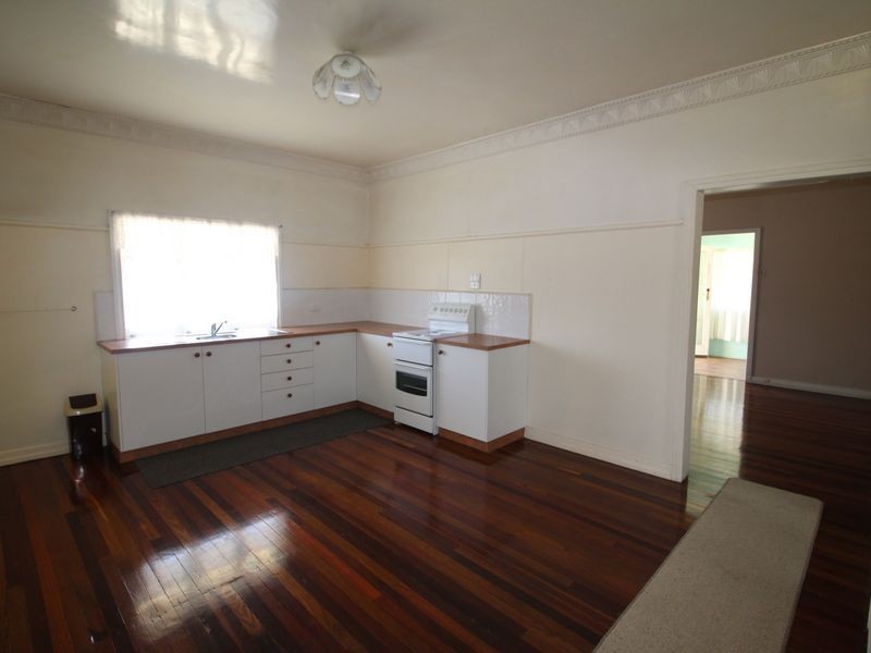 1 Pryde Street, Esk QLD 4312