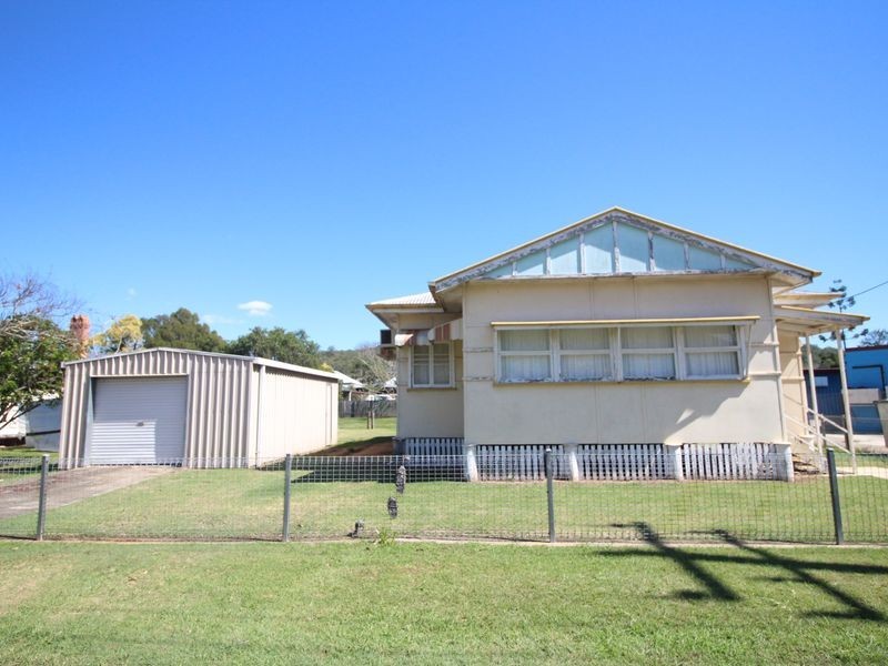 1 Pryde Street, Esk QLD 4312