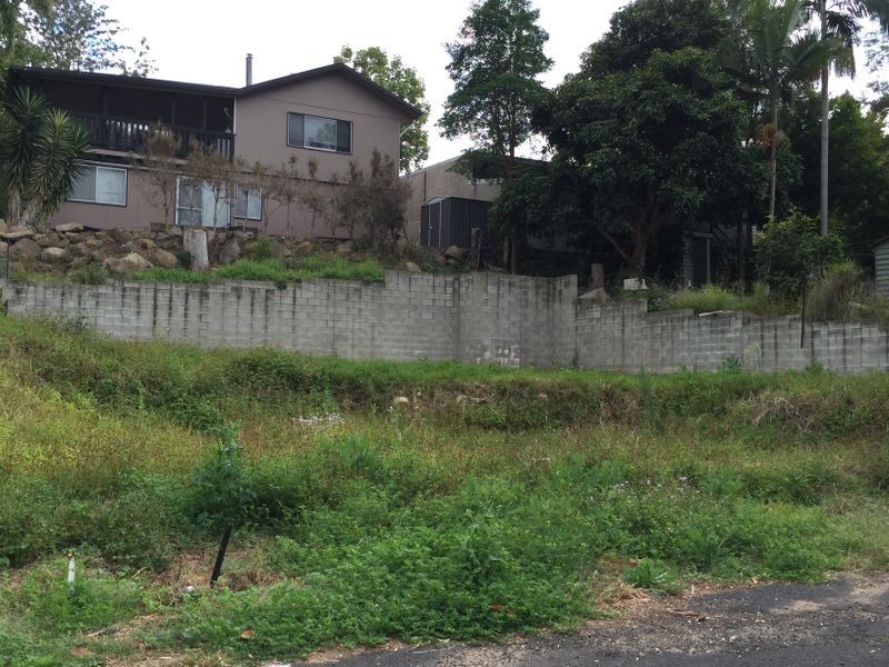 10 First Avenue, Somerset Dam QLD 4312