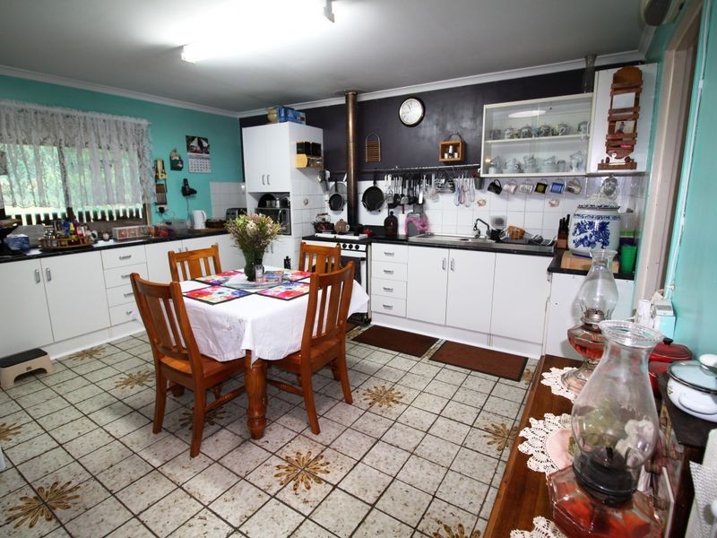 150 Dunlop Road, Esk QLD 4312