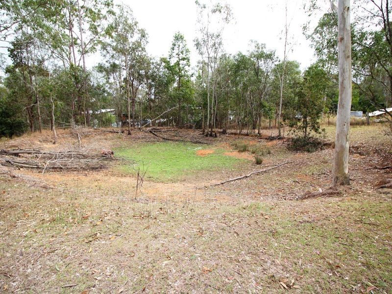 150 Dunlop Road, Esk QLD 4312