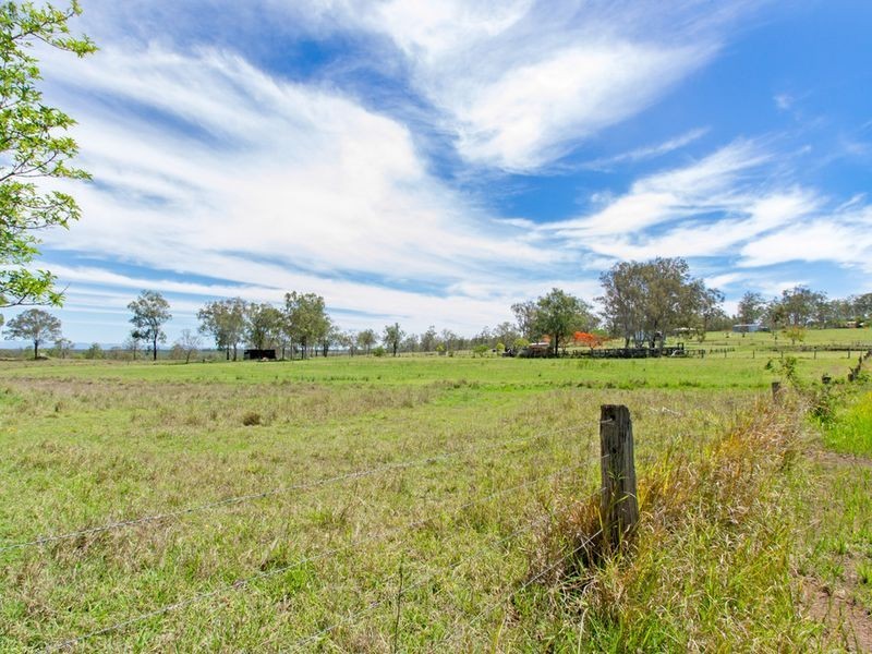 359 Willaura Drive, Mount Hallen QLD 4312