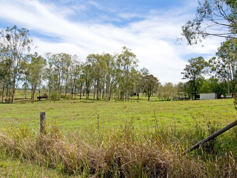 359 Willaura Drive, Mount Hallen QLD 4312