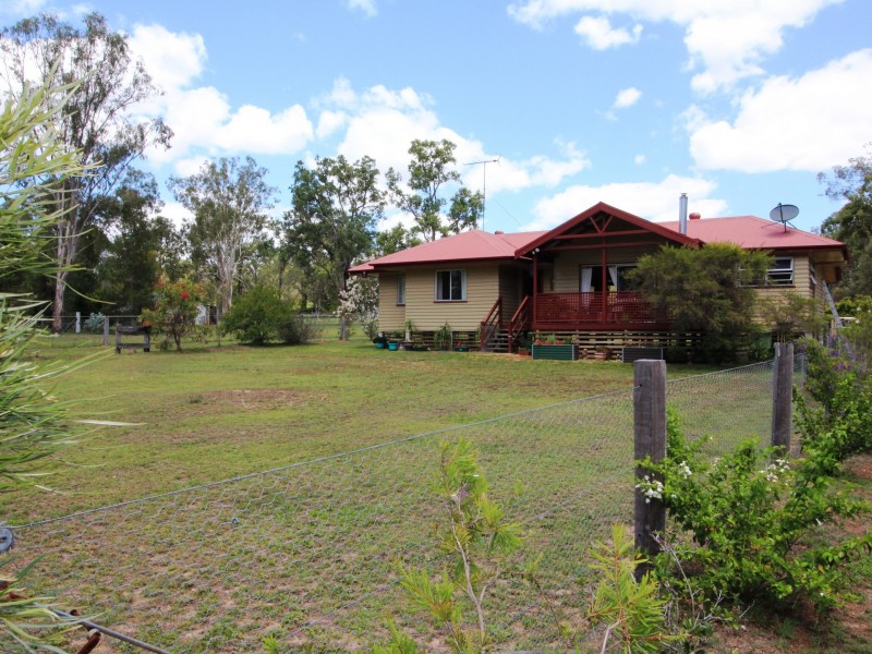 103 Cedar Avenue, Esk QLD 4312