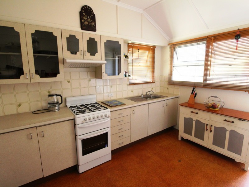 103 Cedar Avenue, Esk QLD 4312