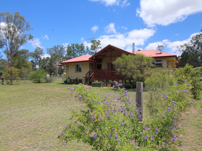 103 Cedar Avenue, Esk QLD 4312