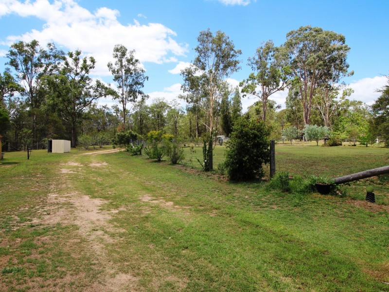 103 Cedar Avenue, Esk QLD 4312