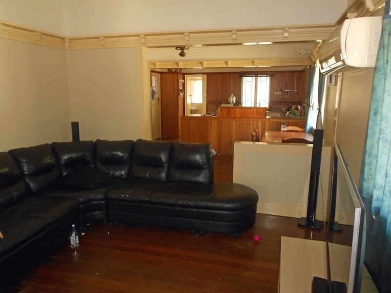 64 Laurel Street, Esk QLD 4312