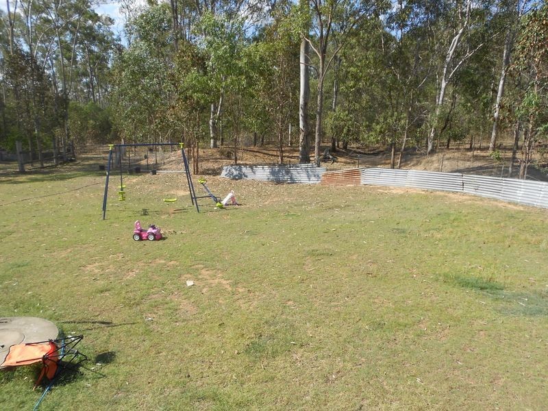 64 Laurel Street, Esk QLD 4312