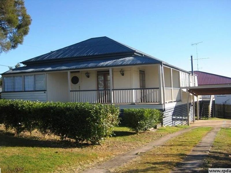 43 Bellambi Street, Toogoolawah QLD 4313