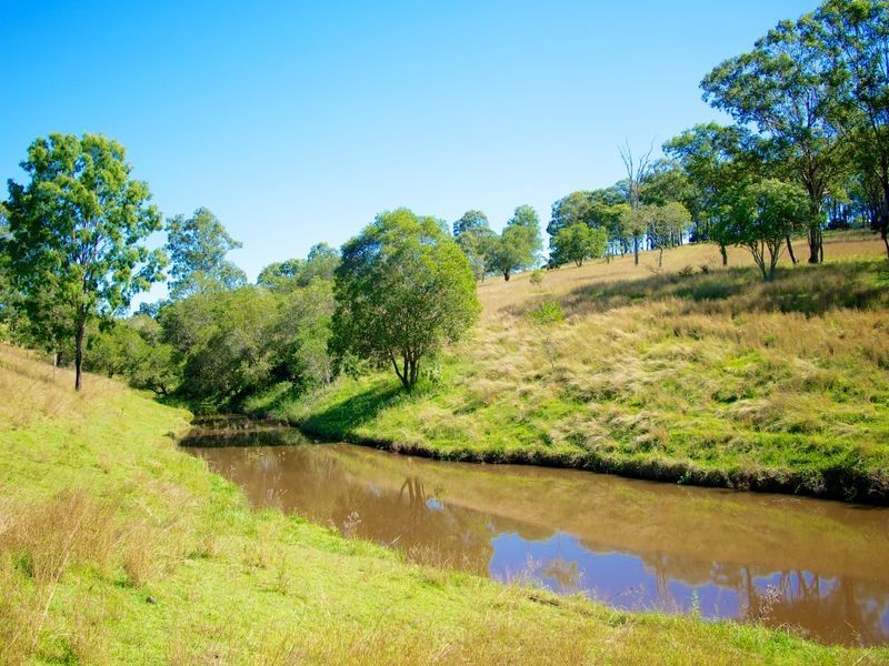 80 Hills Road, Borallon QLD 4306