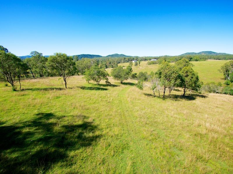 80 Hills Road, Borallon QLD 4306