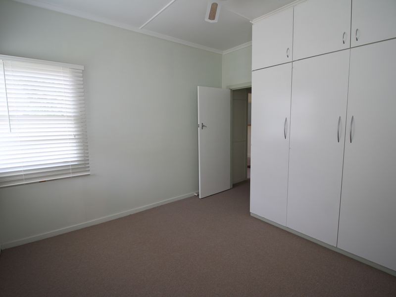 9 Mack Street, Esk QLD 4312