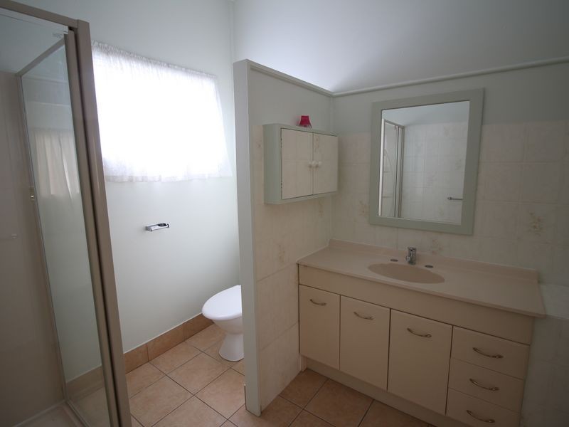 9 Mack Street, Esk QLD 4312