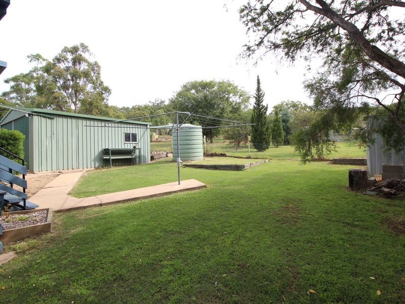 9 Mack Street, Esk QLD 4312