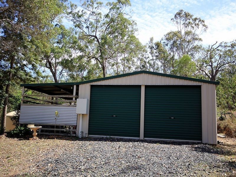 124 Cambridge Drive, Mount Hallen QLD 4312