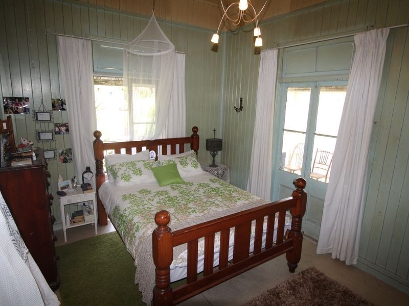 21 Elizabeth Street, Esk QLD 4312