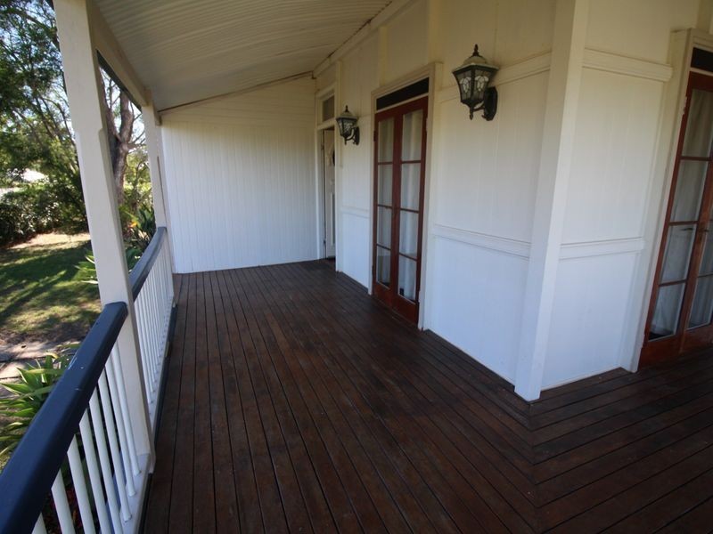 43 Bellambi Street, Toogoolawah QLD 4313
