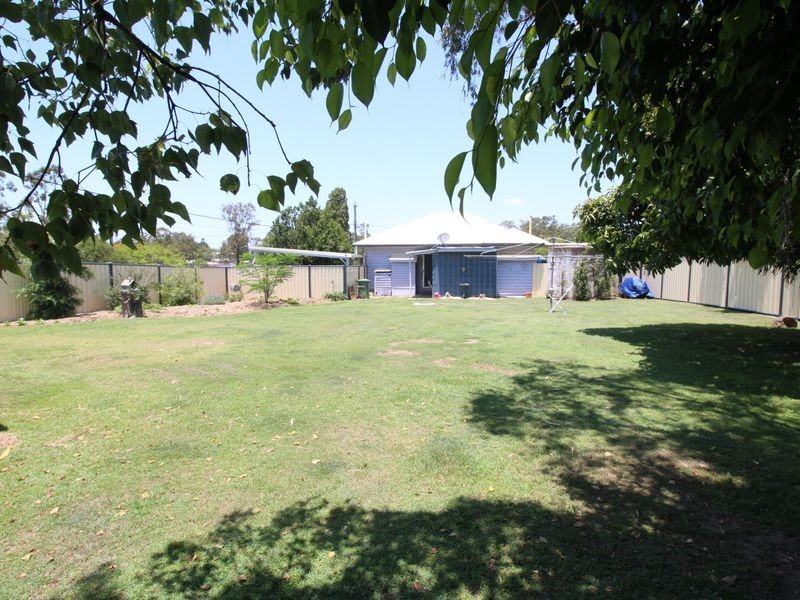 19 Alexandra Street, Toogoolawah QLD 4313