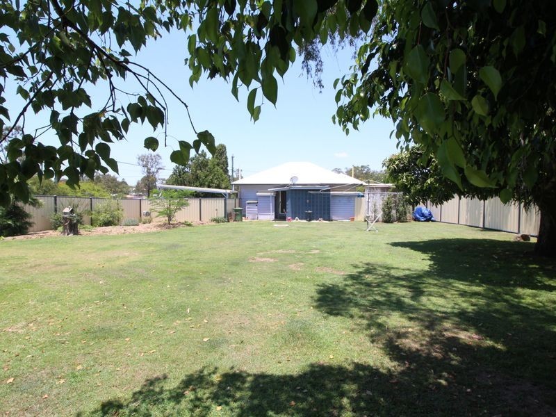 19 Alexandra Street, Toogoolawah QLD 4313