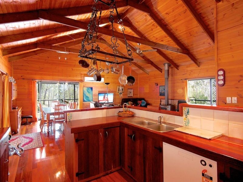 58 Outlook Drive, Esk QLD 4312