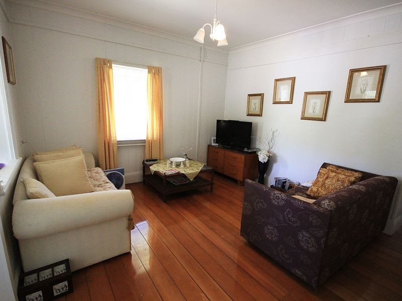 55 Ipswich Street, Esk QLD 4312
